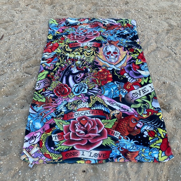 ❤️ Ed Hardy Dedicated to the One I Love Beach Towel - Picture 8 of 8